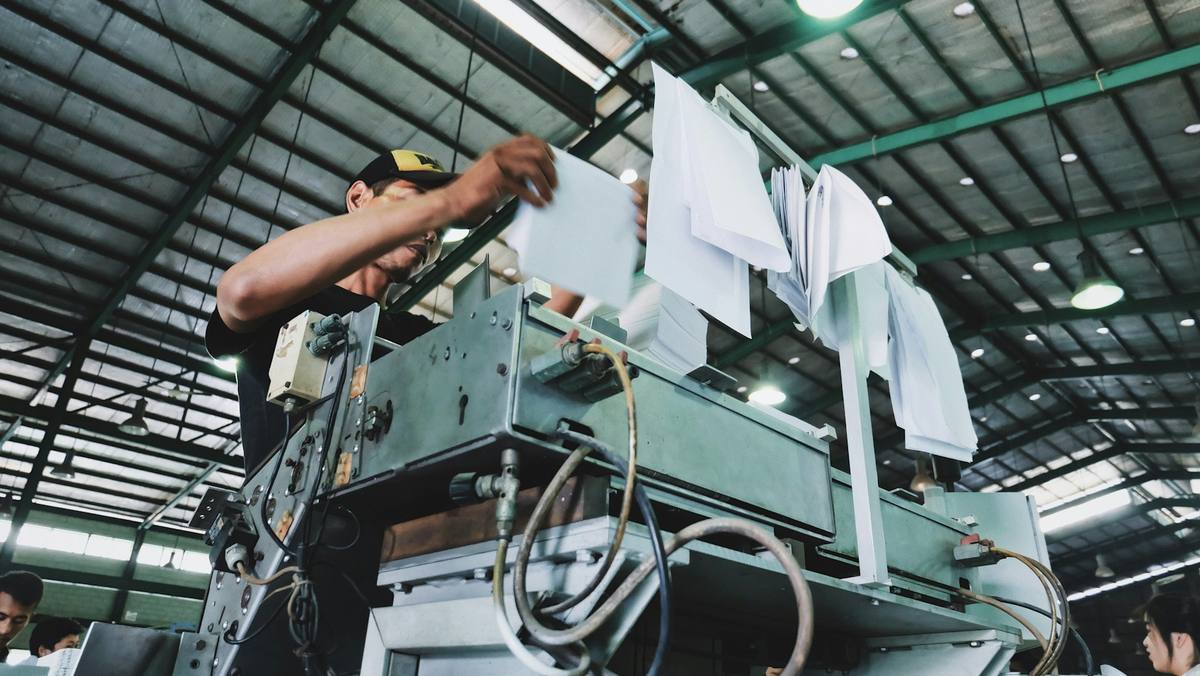 5 Pitfalls of Shifting Your Supply Chain to Chinese OEMs