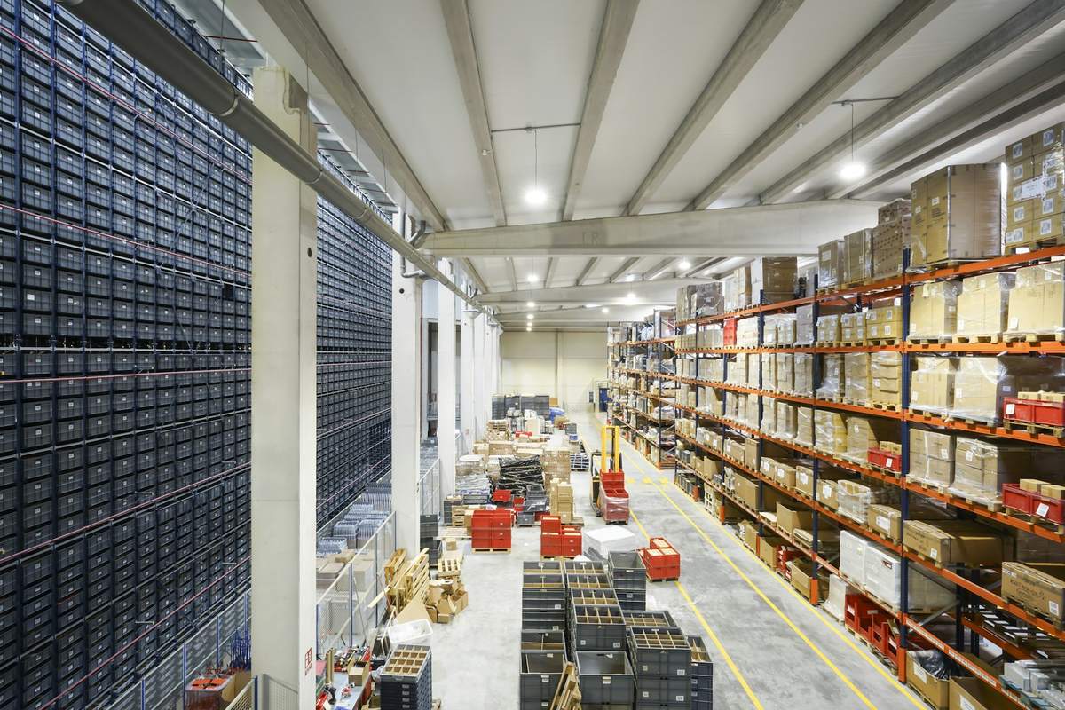 Alibaba Direct vs China Sourcing Agent: Real Cost Comparison