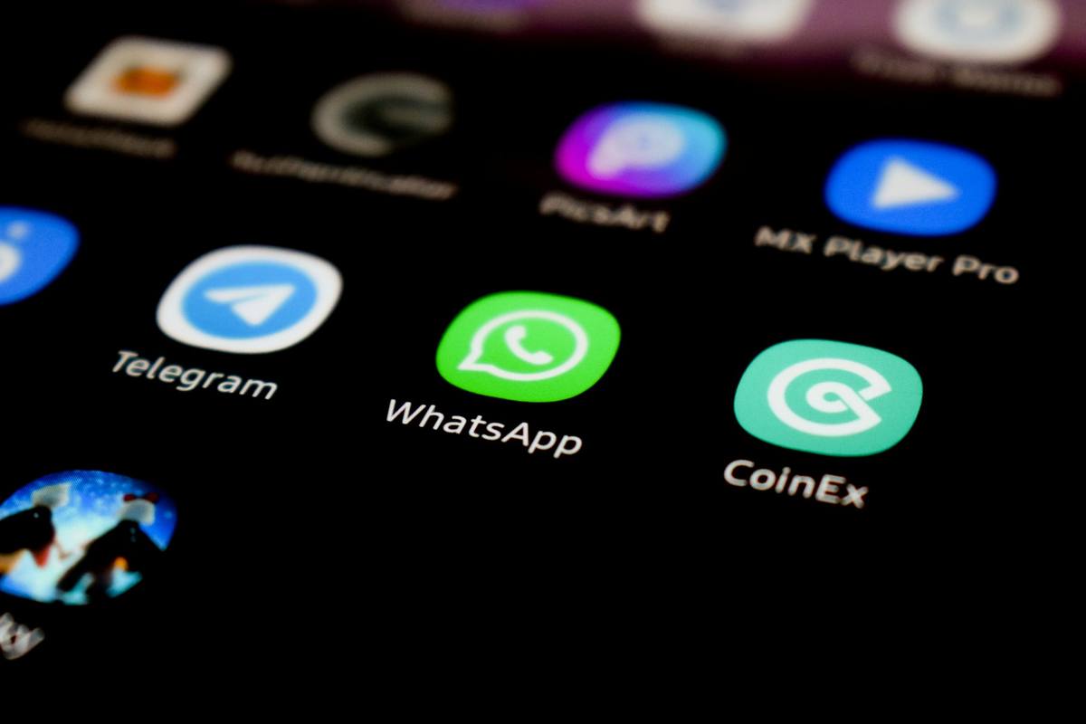 Amazon Seller China WhatsApp: How to Contact & Vet Suppliers (Foshan, Zhongshan, Quanzhou)