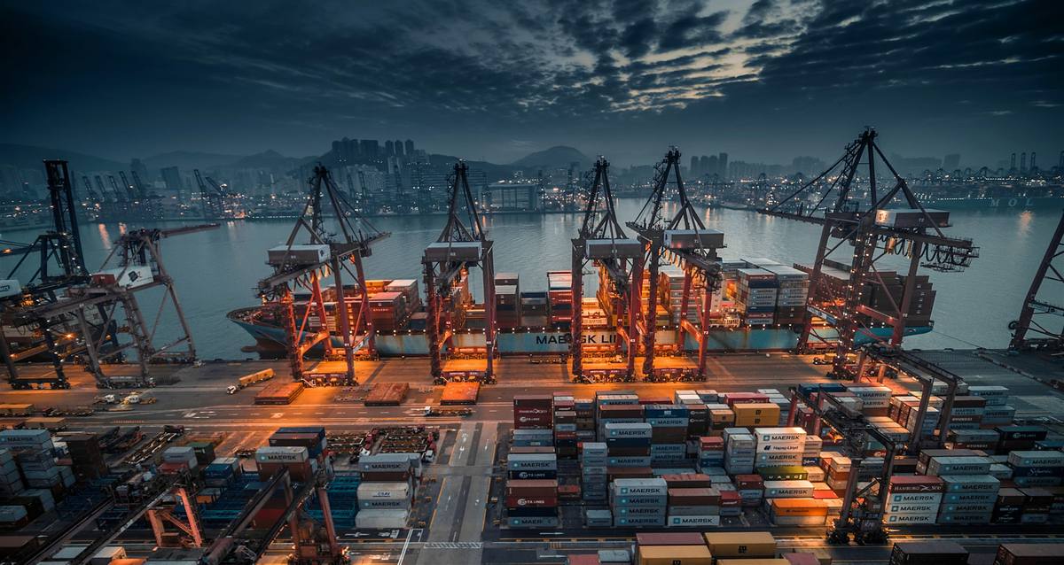 Shipping from China: Sea vs Air vs Express & Incoterms