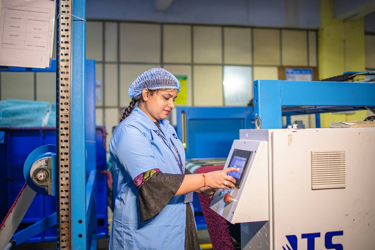 On-site inspection and sampling at a Xiamen factory